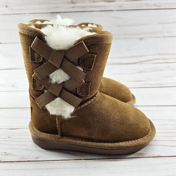 Koolaburra UGG Victoria Toddler Girls Size 7 Chestnut Suede Sheepskin Short Boot - Picture 3 of 11